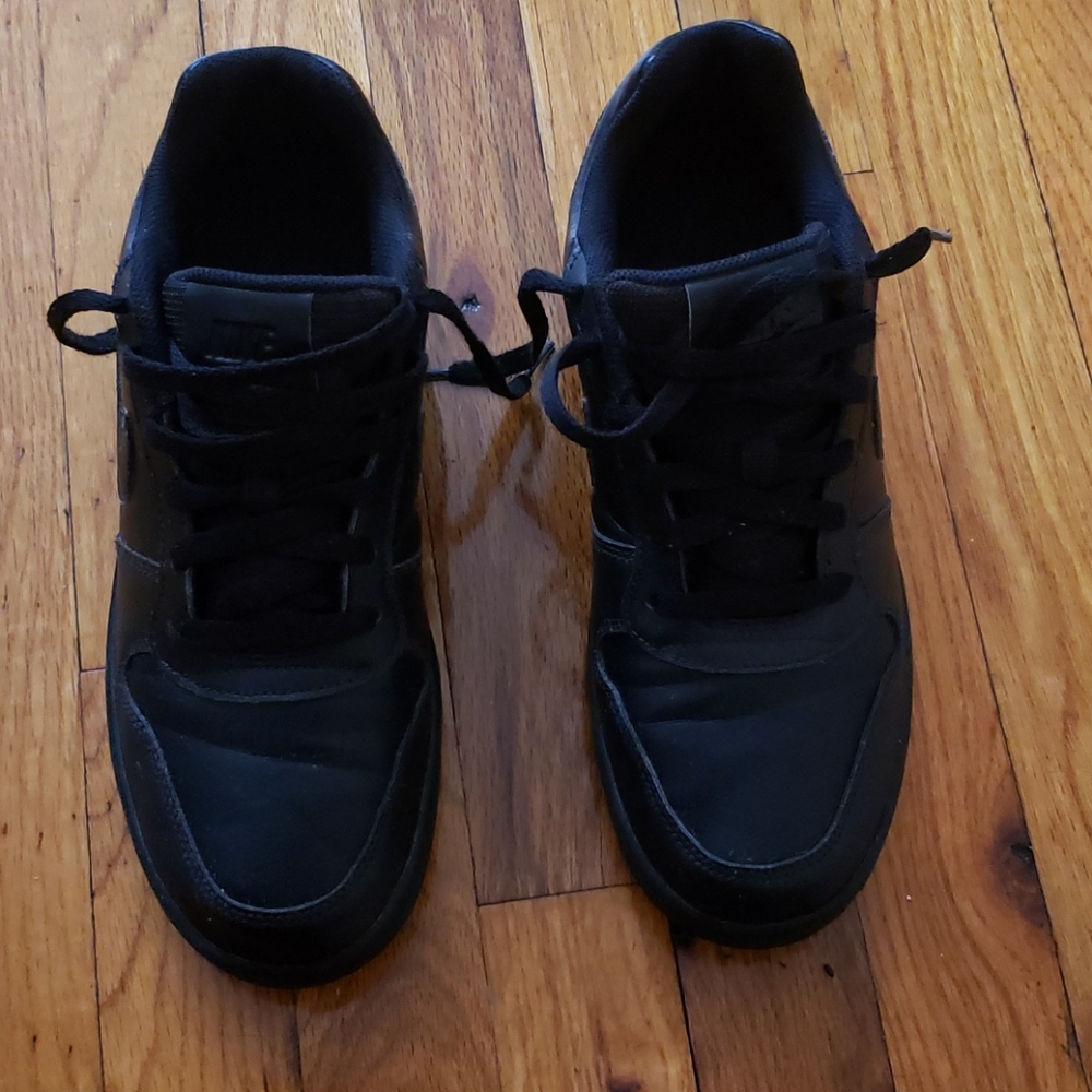 Men's Nike sneakers